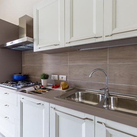 Chiara Modern Apartment By Wonderful Italy Nápoly Kültér fotó