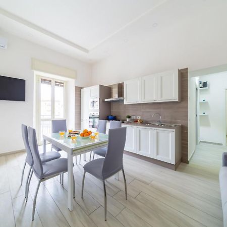 Chiara Modern Apartment By Wonderful Italy Nápoly Kültér fotó