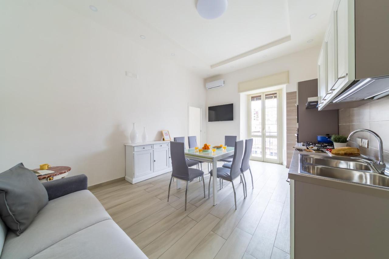 Chiara Modern Apartment By Wonderful Italy Nápoly Kültér fotó